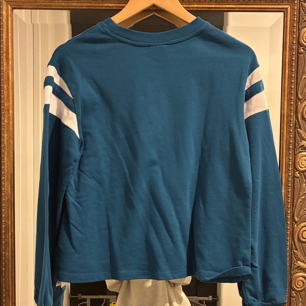 Walt Disney World size M Blue Mickey Mouse Disney Parks long sleeve - Picture 4 of 4